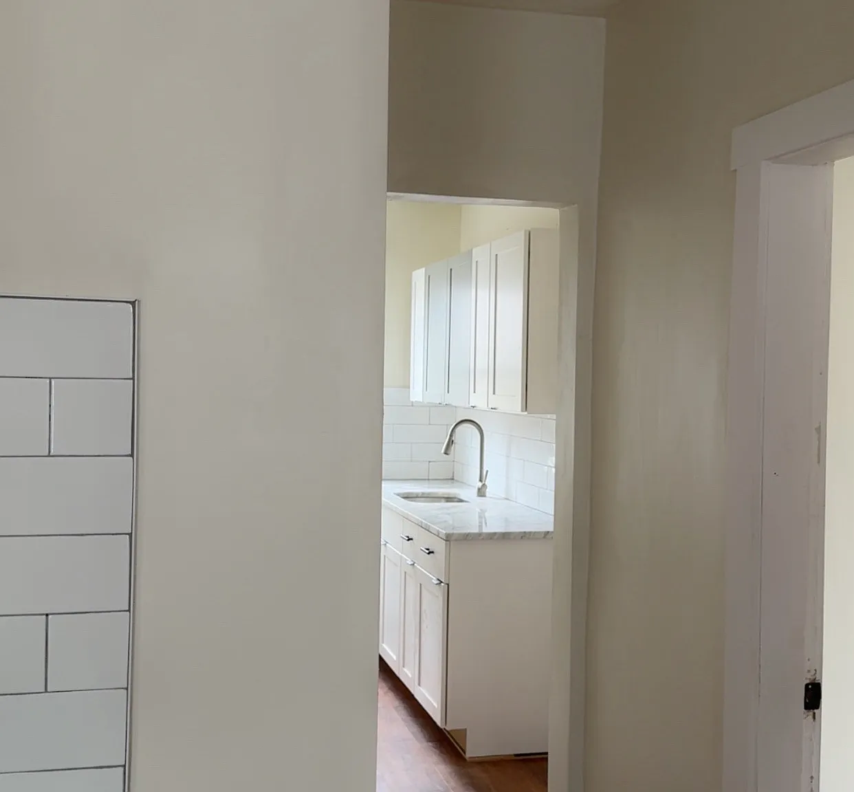 3 bed, 1100 sqft, $2,150 — Photo 2