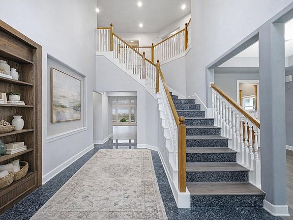 3rd image of 18 E Bonny Branch St