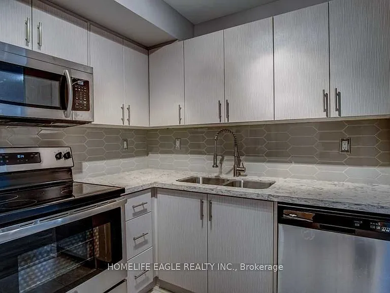 745 New Westminster Dr #204 — Photo 10