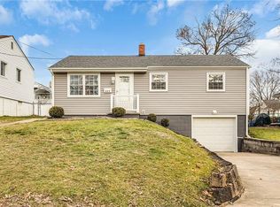 427 Violet Dr, New Kensington, PA