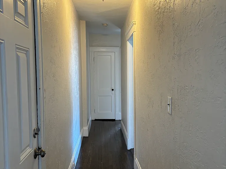 856 Western Ave #2R — Photo 1