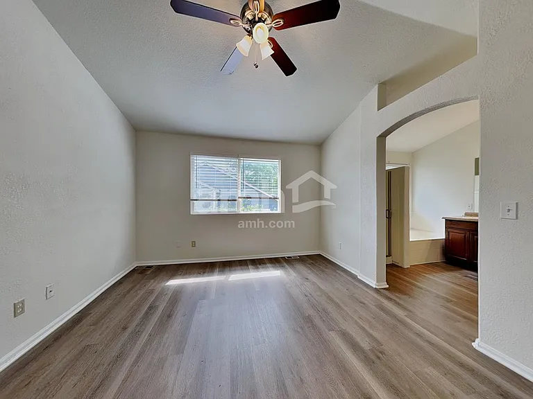 8433 Golden Eye Dr — Photo 9