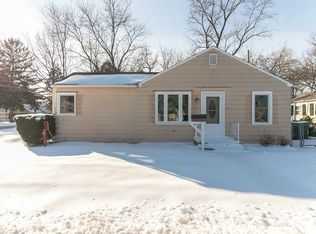 106 N Seebert St, Cary, IL 60013