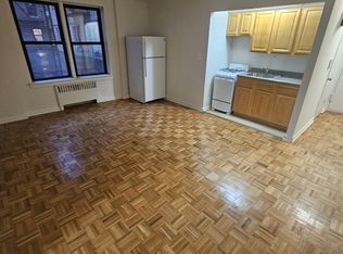 62-40 Woodhaven Blvd #11, Middle Village, NY 11379