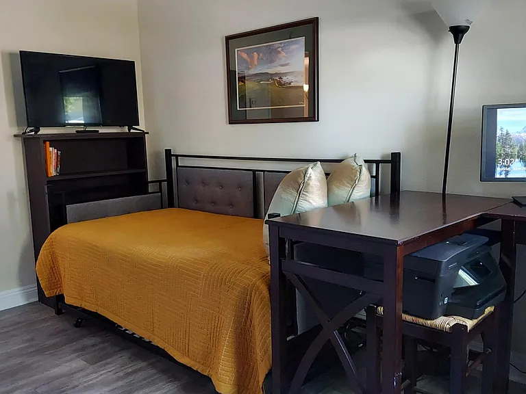 476 Calle Cadiz — Photo 10