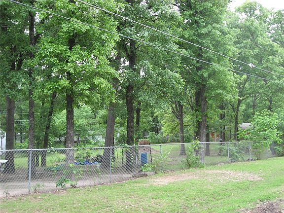 3rd image of 103 Dogwood Trl