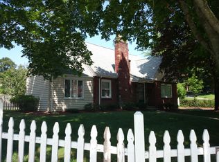 2555 Centre St, West Roxbury, MA 02132