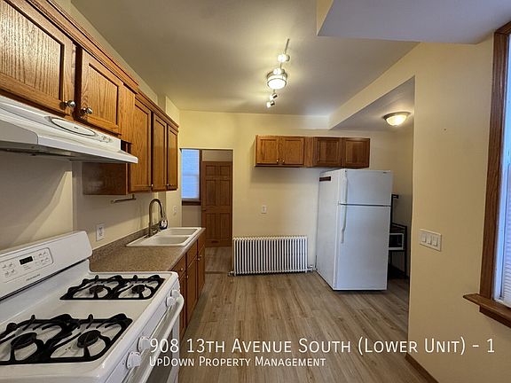 5th image of 908 13th Ave S #1