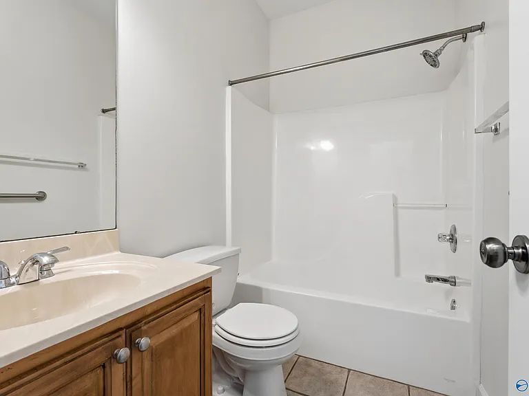 146 Paul Revere Dr — Photo 9
