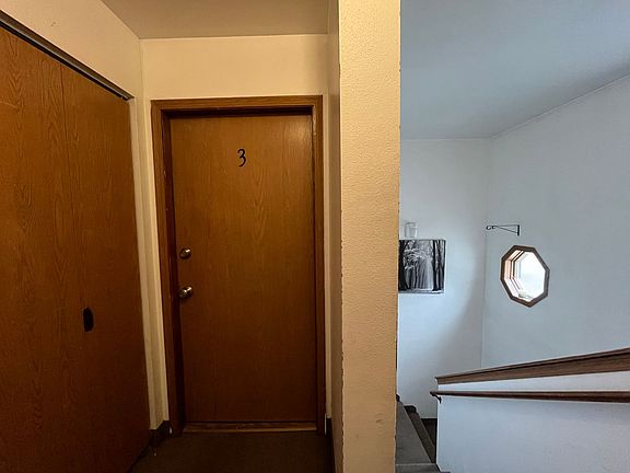2nd image of 4897 Dartmouth Dr