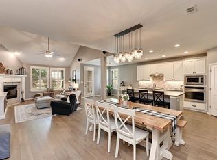 598 Catalina Ln, Austin, TX 78737