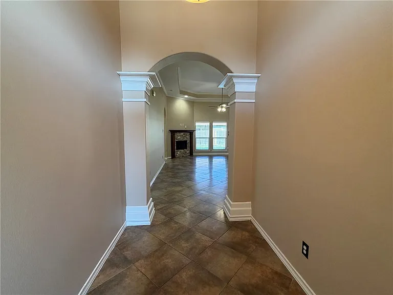 8317 Pocono Cir — Photo 3