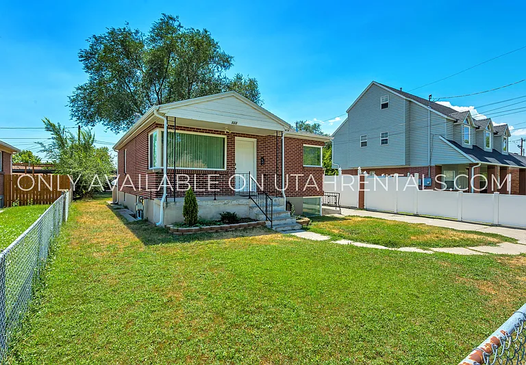 322 E Robert Ave #1 — Photo 2