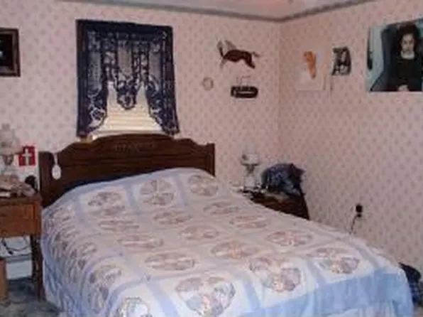 45 Spruce St, Saint Regis Falls, NY 12980