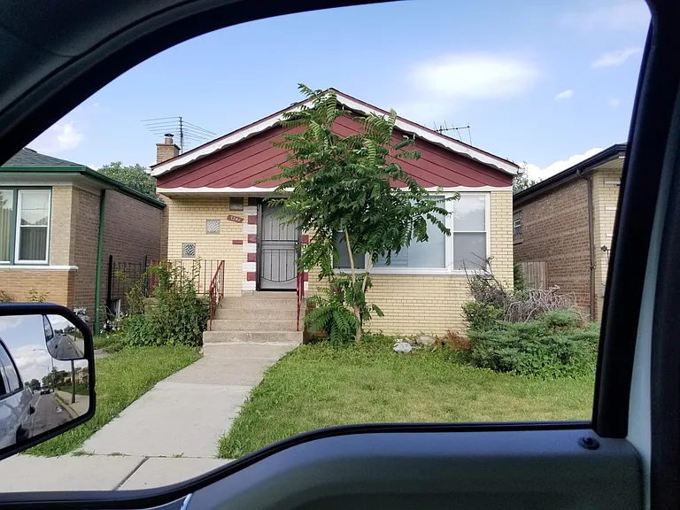 7241 S Damen Ave — Photo 4