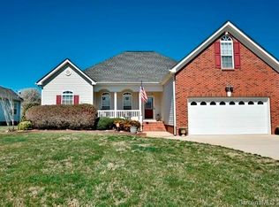 1321 Plantation Hills Dr, Rock Hill, SC 29732