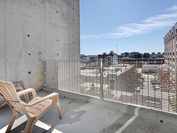 2nd image of 855 Folsom St APT 729