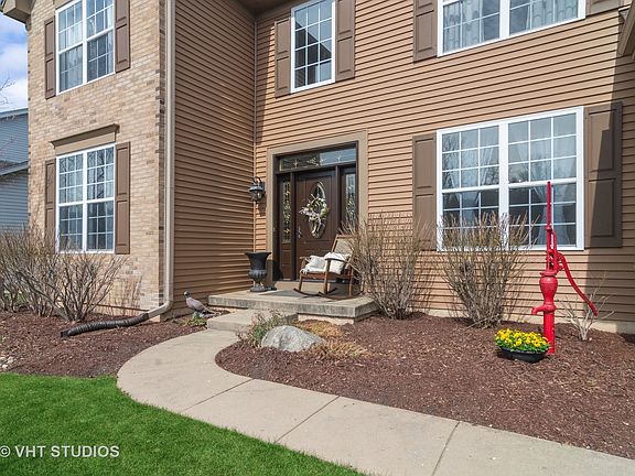 2nd image of 280 Berkshire Ln