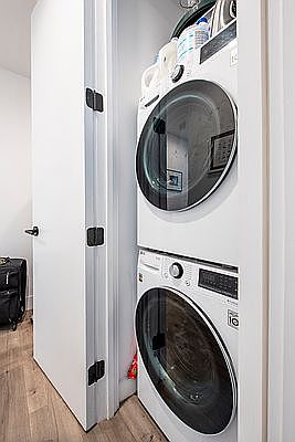 5th image of 326 Bedford Ave #E3