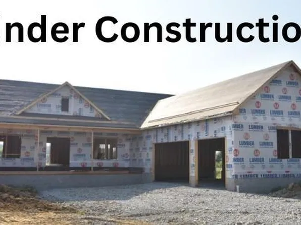 107 Berklee Ln, Poland, OH 44514