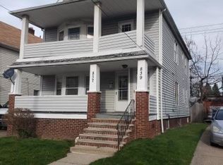 837 Alhambra Rd, Cleveland, OH 44110