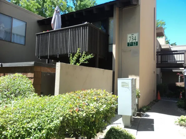 734 Woodside Ln E Unit 9, Sacramento, CA 95825