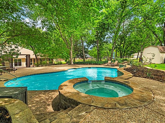2nd image of 217 Valley Ranch Rd