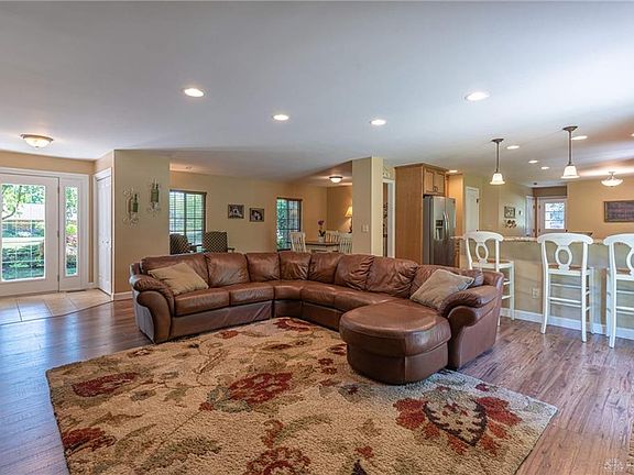 4th image of 1108 Quail Run Dr