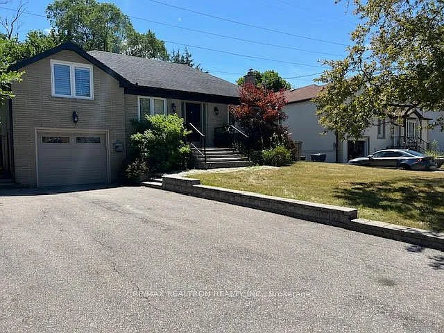 37 Kenton Dr #LOWER LEVEL — Photo 1