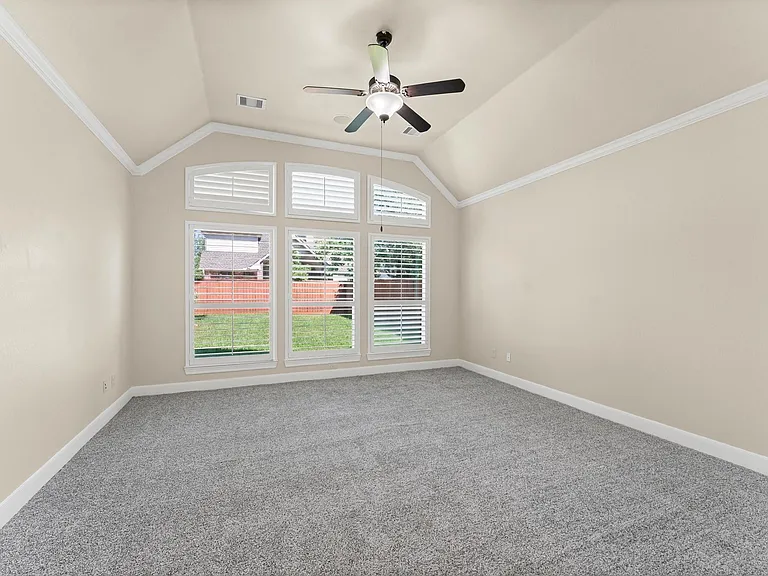 7 N Beech Springs Cir — Photo 20
