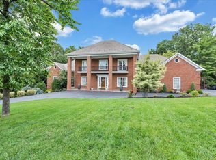 5325 Fox Ridge Rd, Roanoke, VA 24018