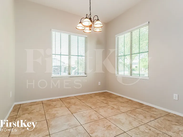 19280 W Madison St — Photo 6