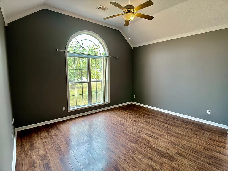 5104 Deerfield Dr — Photo 8
