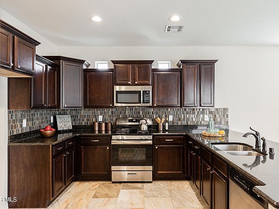 5th image of 4845 Mark Avizo St