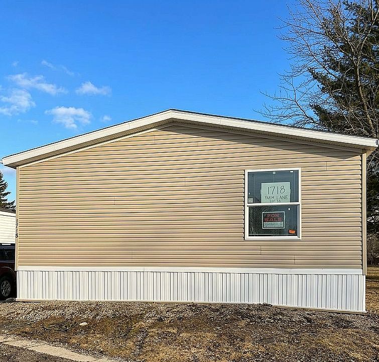 1st image of 1718 Farm Ln #45