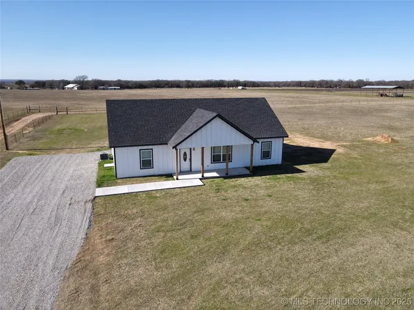 19912 Old Towne Rd, Thackerville, OK 73459