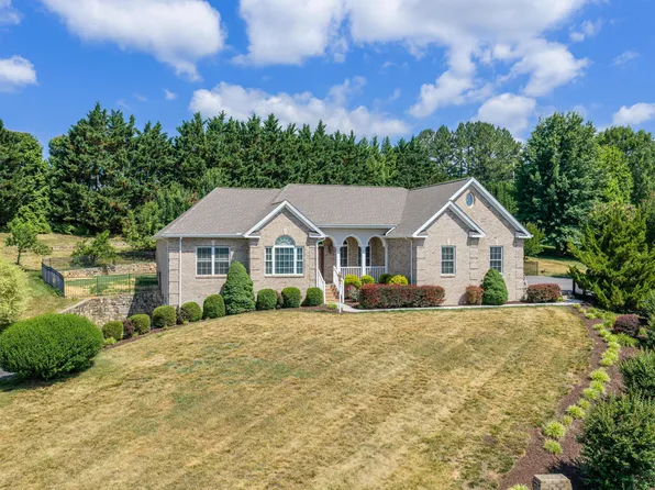 75 Walnut Manor Dr, Fincastle, VA 24090
