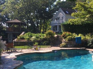 16 Stanwich Ln, Greenwich, CT 06830