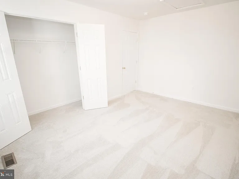 21421 Mary Margaret Ct — Photo 44
