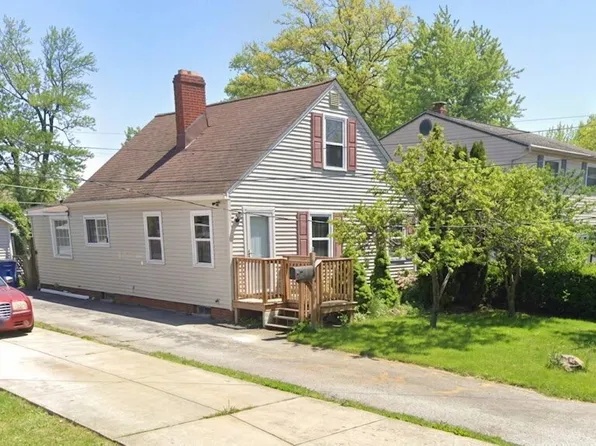 265 Plymouth Rd, Eastlake, OH 44095