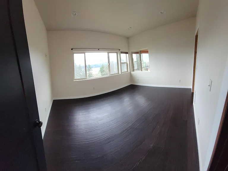 6308 Lakepointe Way — Photo 7