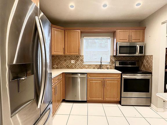 2nd image of 419 SW Natura Avenue #D