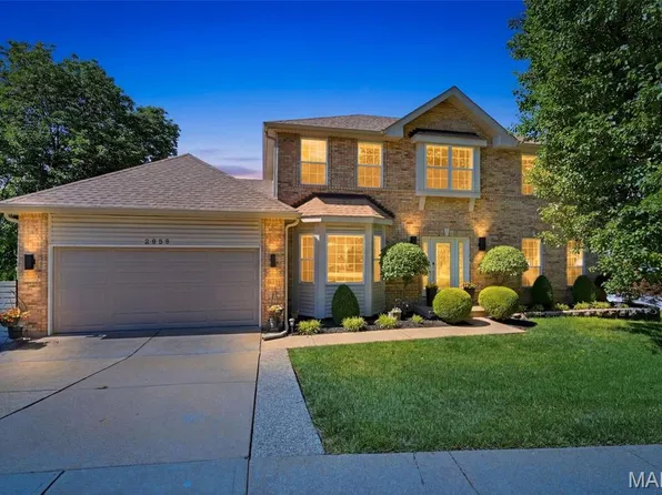 2858 Championship Blvd, Saint Louis, MO 63129