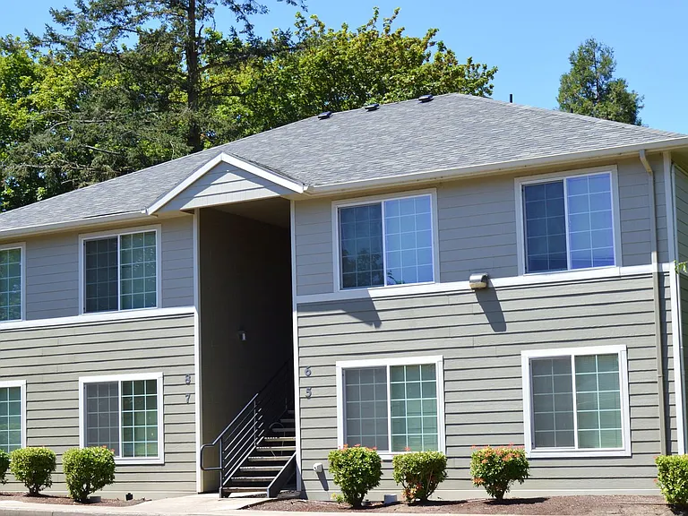 Quiet 2-Bed 2-Bath Apartments Close to WOU with Beautiful Landscaping In-Unit Washer/Dryer — Photo 33