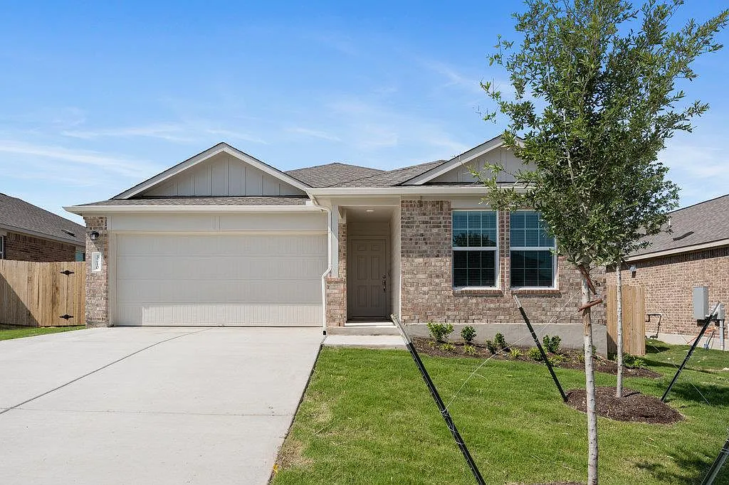 3 bed, 2.0 bath, 1500 sqft, $1,895 — Photo 2