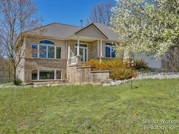 2487 Kiser Rd, Middleville, MI 49333