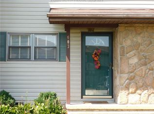 603 Fairway Dr, Hurricane, WV 25526