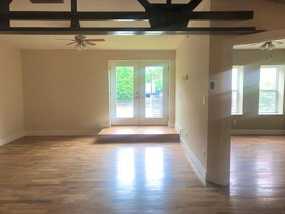 4th image of 2315 Park Ave APT 2J