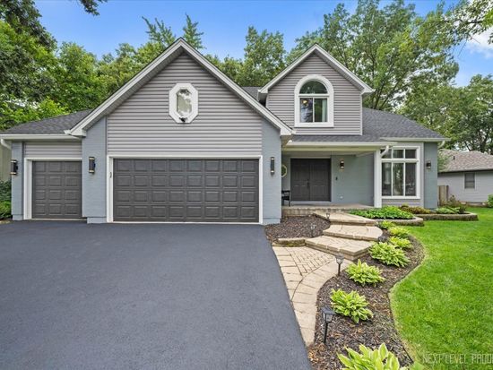 742 Feather Sound Dr, Bolingbrook, IL 60440