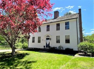 1 Blacksmith Hill Rd, East Hampton, CT 06424